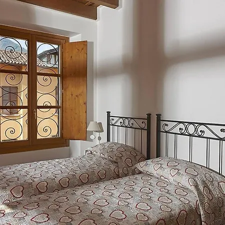 Altido Provencal House Côme